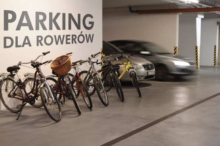 Parkingi dla rowerów zyskują na popularności, wiz. DevelopRes