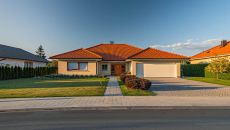 Czy skup domów to bezpieczne rozwiązanie? Fakty i mity dotyczące szybkiej sprzedaży nieruchomości