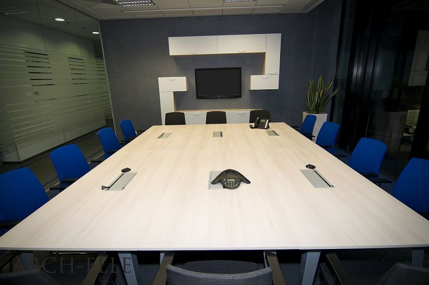  - A large conference room Optima.
