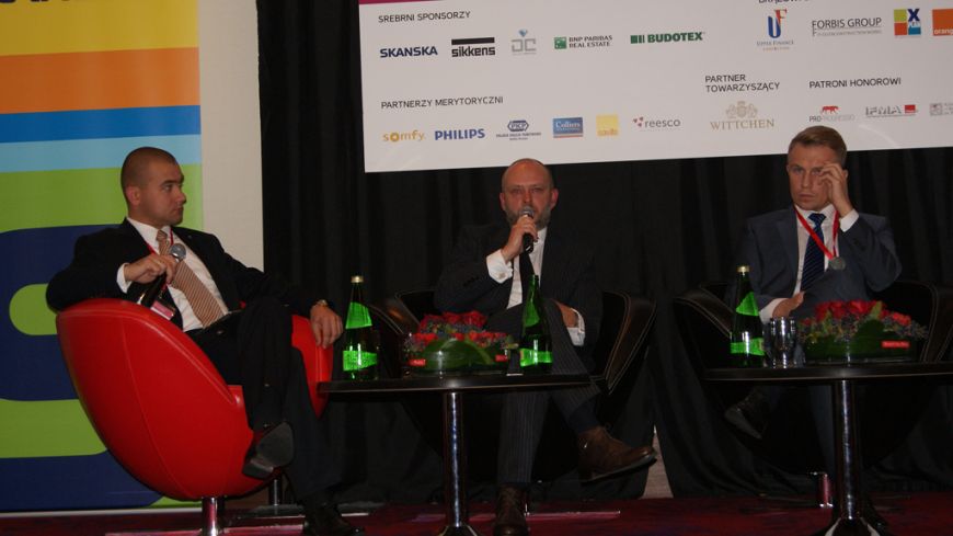  - From left: j: W. Doktór,Pro Progressio Fundation, D. Bienias, CBRE, D. Domański, AIG/Lincoln